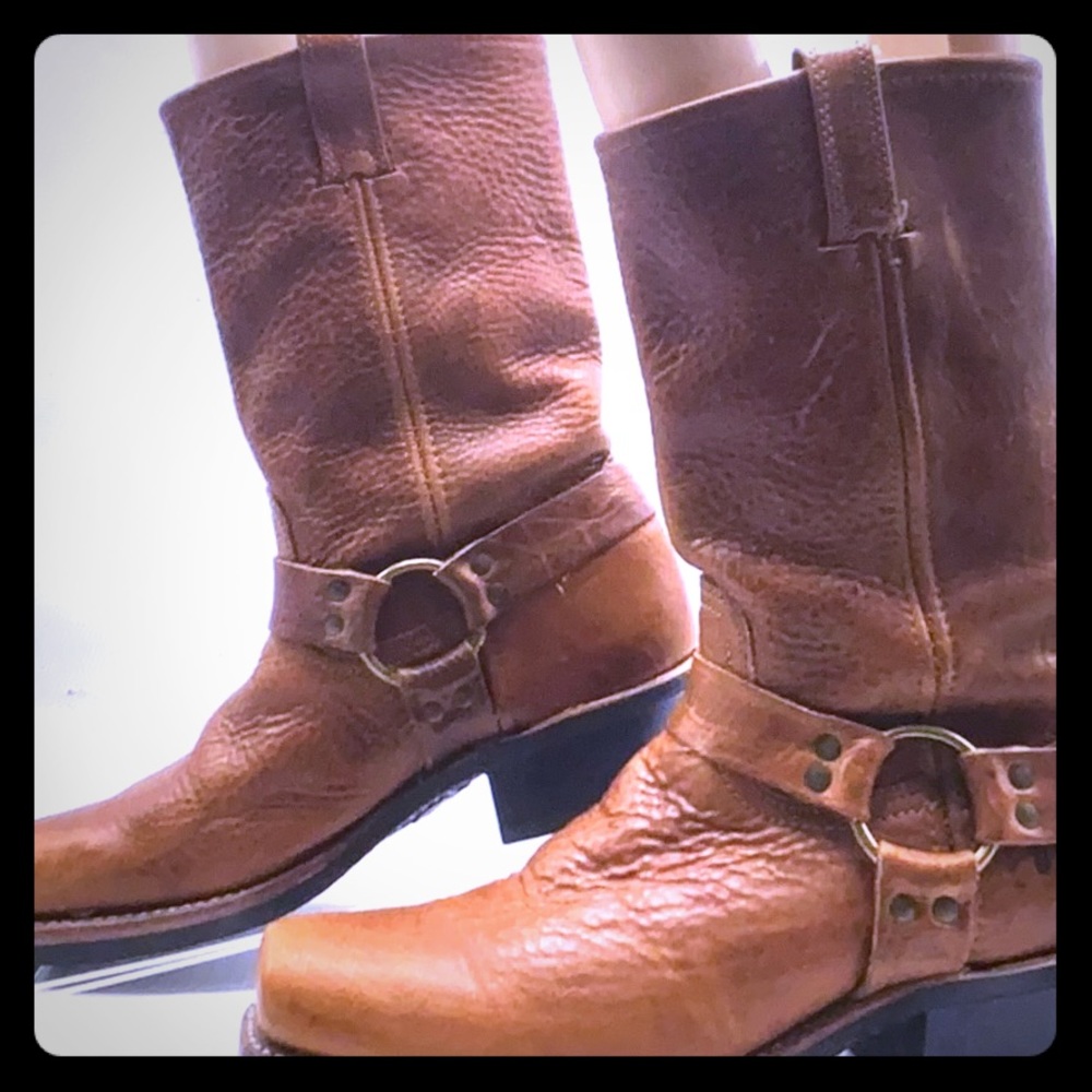 Frye Women’s Harness square toe